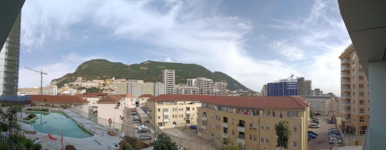 Brand New - Studio Apartments In Eurocity - Large Pool - Rock View - Balcony - Free Parking - Holiday And Short Let Apartments In Gibraltar Exterior foto